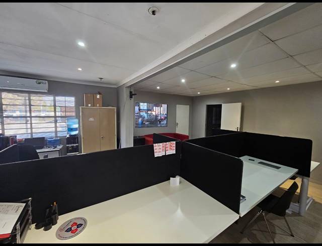 7,000M² WAREHOUSE FOR SALE IN ALBERTON NORTH